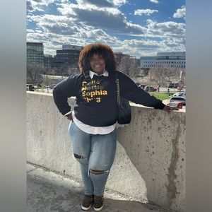 Express high waisted distressed jean! Wonderful pair of jeans!!!!!!